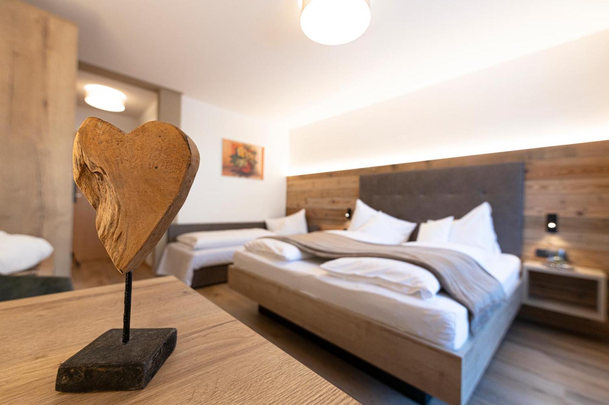 Hotel Thuinerwaldele Випитено Экстерьер фото