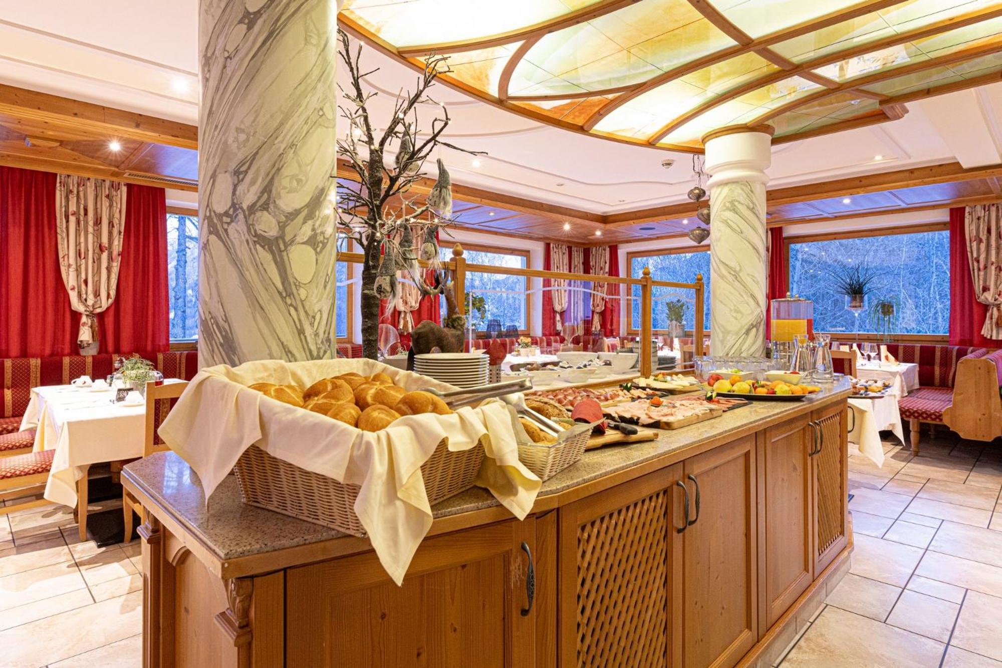 Hotel Thuinerwaldele Випитено Экстерьер фото