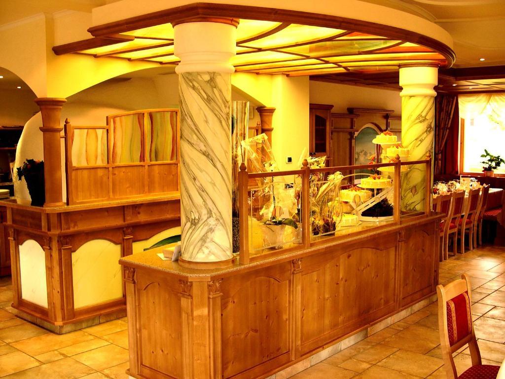 Hotel Thuinerwaldele Випитено Экстерьер фото