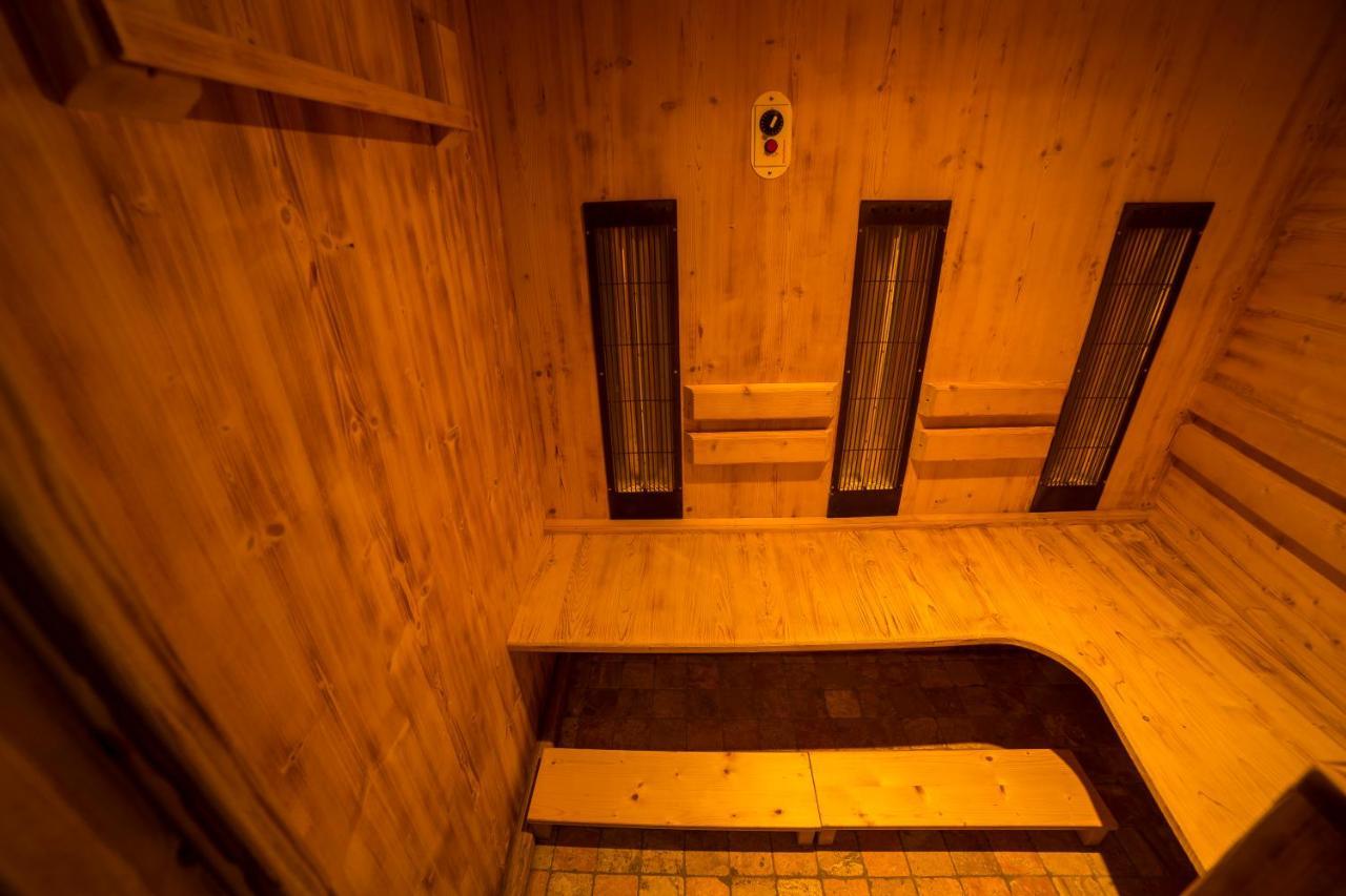 Hotel Thuinerwaldele Випитено Экстерьер фото